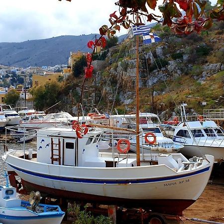 Traditional Seafront Apartment Symi Extérieur photo