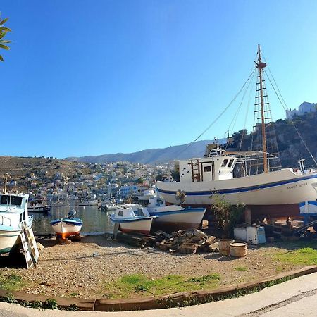 Traditional Seafront Apartment Symi Extérieur photo