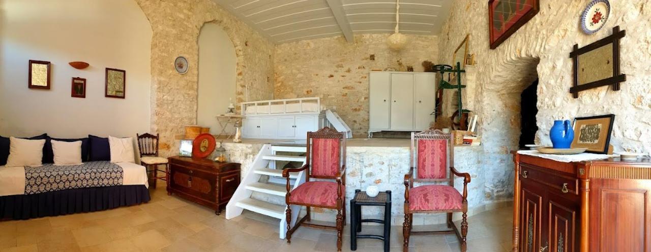 Traditional Seafront Apartment Symi Extérieur photo