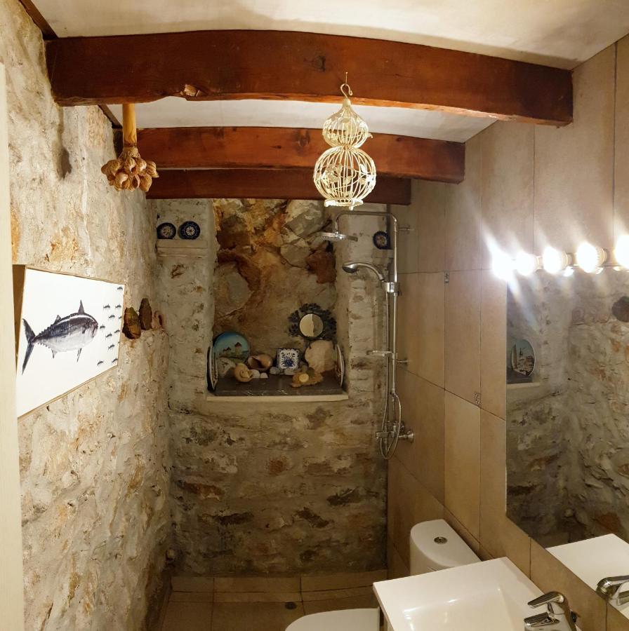 Traditional Seafront Apartment Symi Extérieur photo