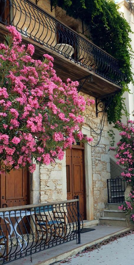 Traditional Seafront Apartment Symi Extérieur photo